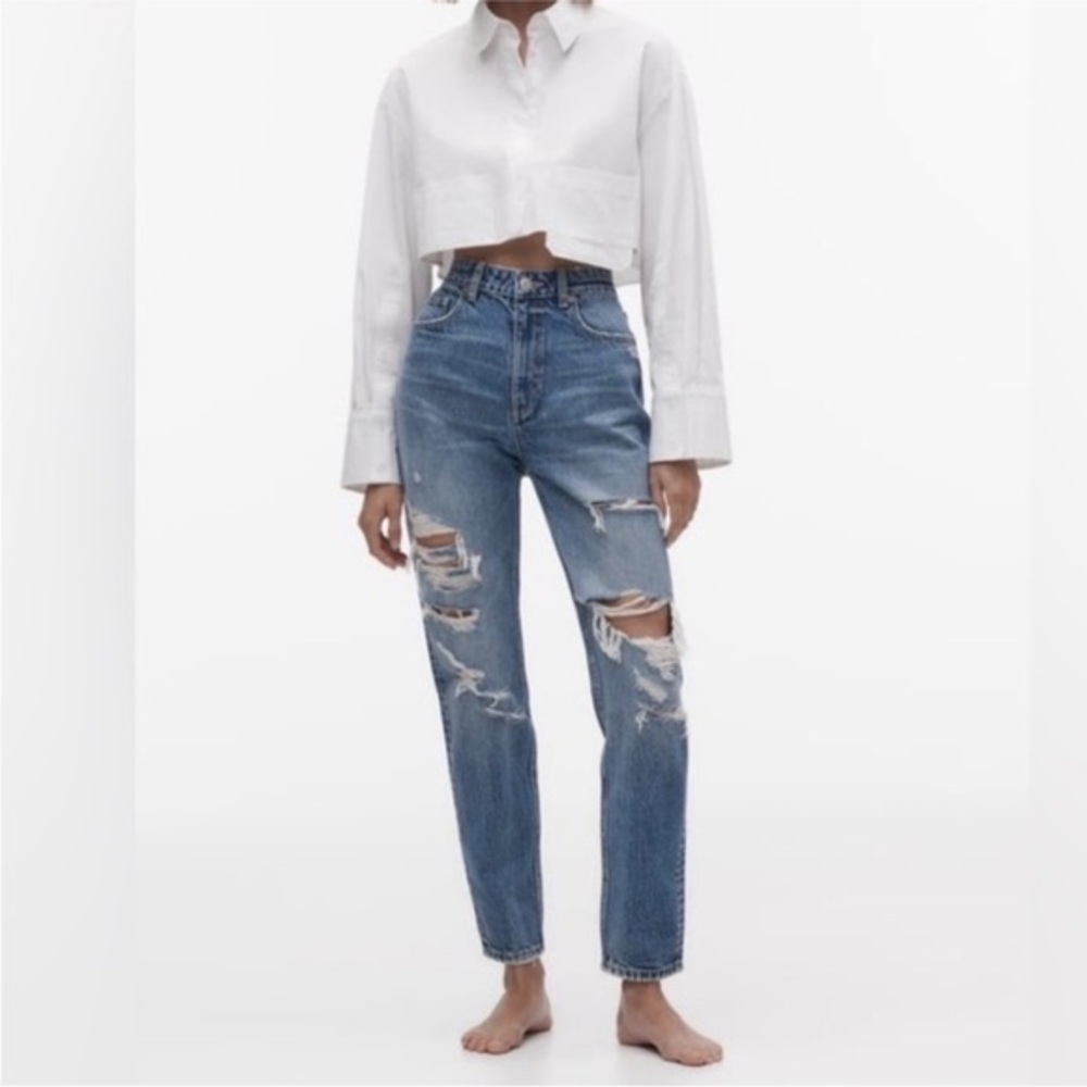Zara Blue High Rise Distressed Straight Leg Mom Jean Size 4 Cotton